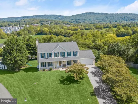 102 Mason Pl, Boonsboro, MD 21713