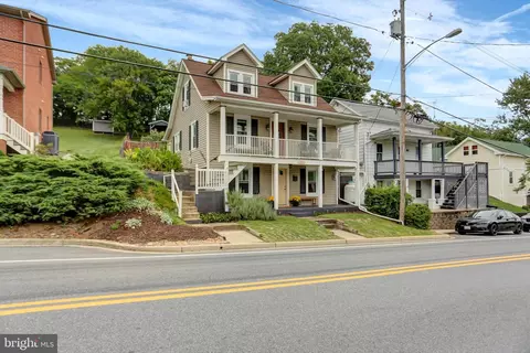 227 S Main St, Boonsboro, MD 21713 photo 2