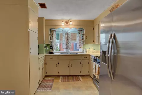 227 S Main St, Boonsboro, MD 21713 photo 19
