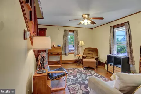 227 S Main St, Boonsboro, MD 21713 photo 9