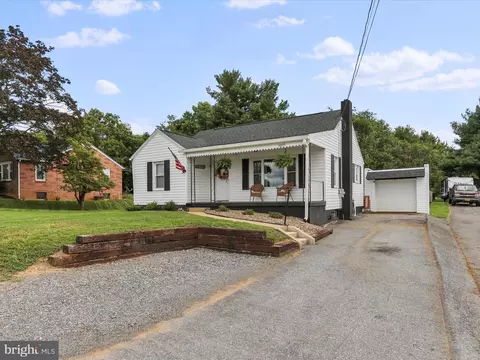 14855 National Pike, Clear Spring, MD 21722