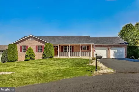241 Montclair Ct, Hagerstown, MD 21742