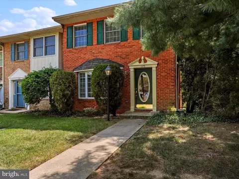1175 Fairchild Ave, Hagerstown, MD 21742