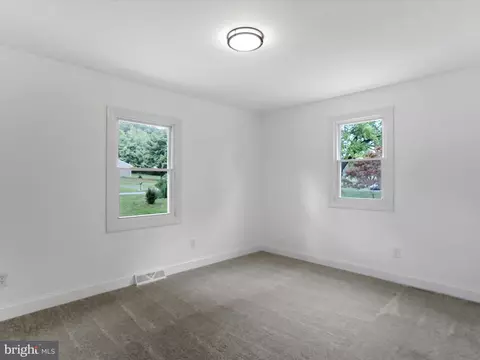 Bedroom - 11905 Boyd Rd, Clear Spring, MD 21722 photo 6 of 7