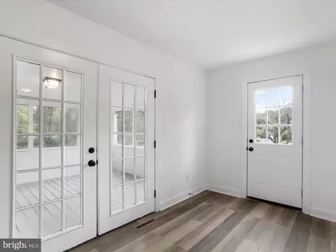 Entry Way - 11905 Boyd Rd, Clear Spring, MD 21722 photo 2 of 4