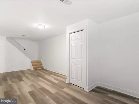 Living - 11905 Boyd Rd, Clear Spring, MD 21722 photo 3 of 3