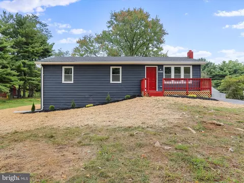 Exterior - 11905 Boyd Rd, Clear Spring, MD 21722 photo 11 of 12
