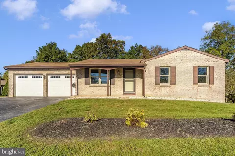 4 Whittier Hts, Hagerstown, MD 21742