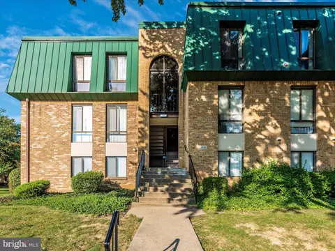 1018 Brinker Dr #101, Hagerstown, MD 21740