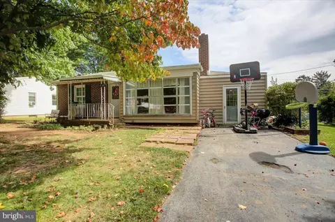 11307 Greenberry Rd, Hagerstown, MD 21740