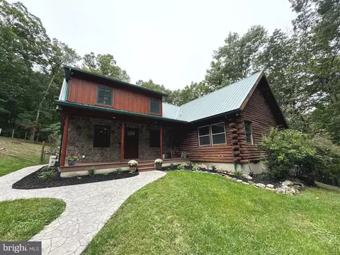 4234 Fernrock Ln, Keedysville, MD 21756