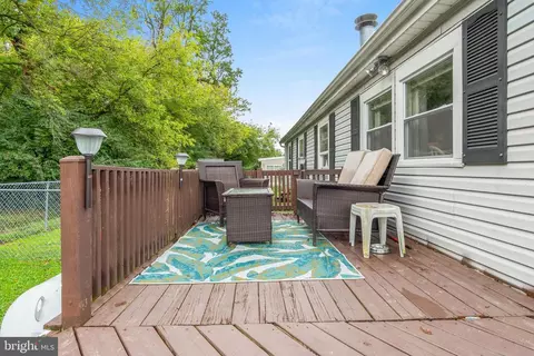 Exterior - 11 Chips Ct, Smithsburg, MD 21783 photo 3 of 4