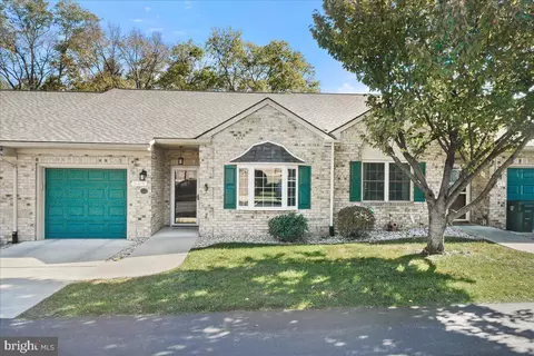 343 Sunbrook Ln #108, Hagerstown, MD 21742