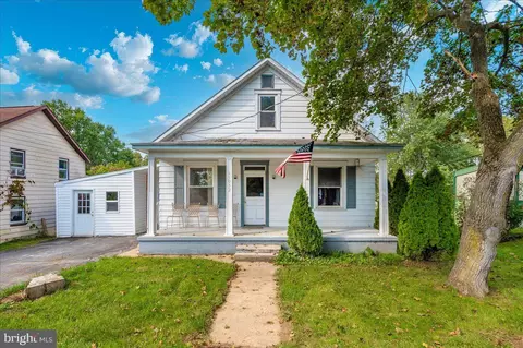 11032 Celeste Dr, Williamsport, MD 21795