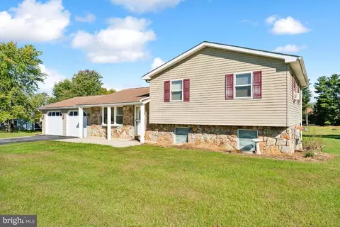 18118 Manor Church Rd, Boonsboro, MD 21713