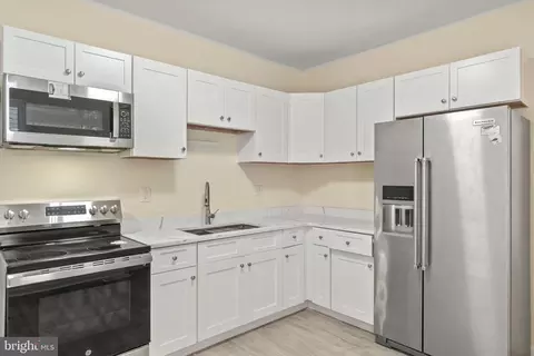 225 Locust St, Hagerstown, MD 21740