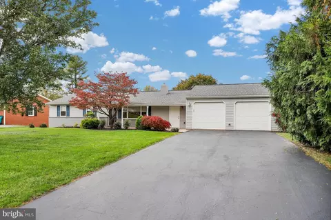 11830 Peacock Trl, Hagerstown, MD 21742