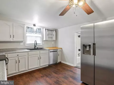 33 E Water St, Smithsburg, MD 21783 photo 11