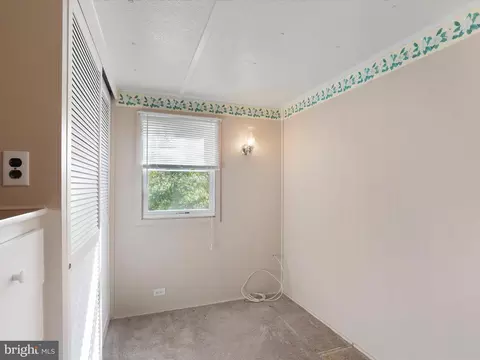 111 W Water St, Smithsburg, MD 21783 photo 17