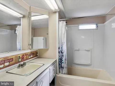 111 W Water St, Smithsburg, MD 21783 photo 19