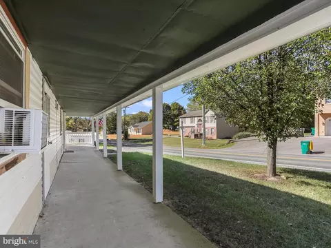 111 W Water St, Smithsburg, MD 21783 photo 9