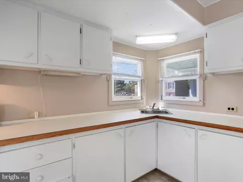 111 W Water St, Smithsburg, MD 21783 photo 15