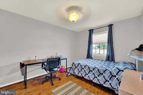 Bedroom - 22115 Pikeside Dr, Smithsburg, MD 21783 photo 3 of 11