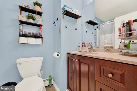 Bath - 22115 Pikeside Dr, Smithsburg, MD 21783 photo 1 of 3