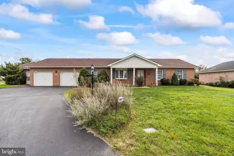 1202 Rabbit Ct, Hagerstown, MD 21740