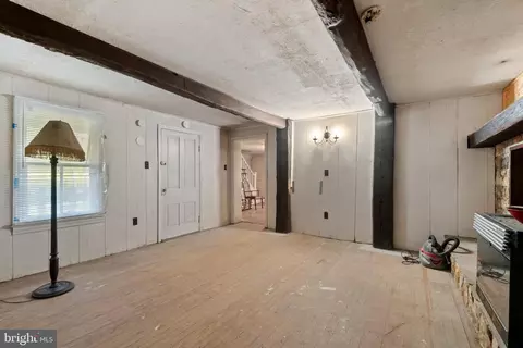 Living - 10819 Shanktown Rd, Big Pool, MD 21711 photo 3 of 3