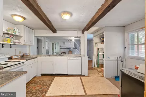 Kitchen - 10819 Shanktown Rd, Big Pool, MD 21711 photo 3 of 3