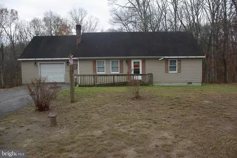 6217 Robinson Rd, Hancock, MD 21750