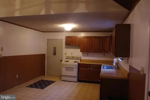 6217 Robinson Rd, Hancock, MD 21750 photo 5