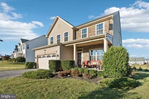 18214 Shapwick Ct, Hagerstown, MD 21740