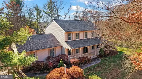 12217 Big Pool Rd, Clear Spring, MD 21722 photo 2