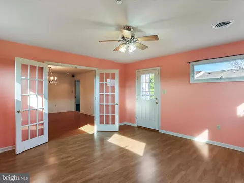 Living - 236 S Fork Dr, Hagerstown, MD 21740 photo 4 of 4