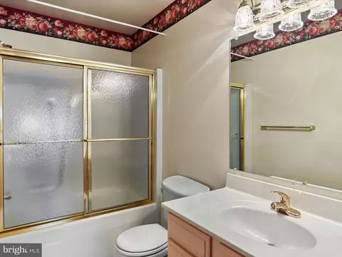 Bath - 236 S Fork Dr, Hagerstown, MD 21740 photo 2 of 3