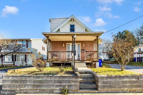 1036 Marshall St, Hagerstown, MD 21740