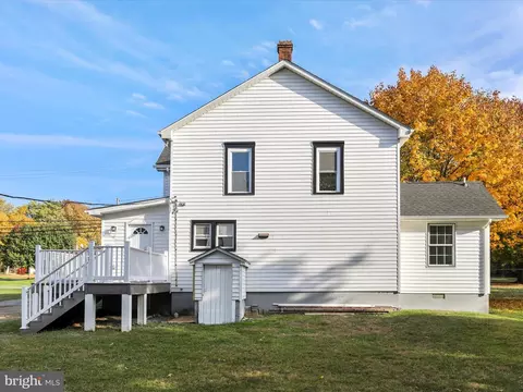 Exterior - 40 Crystal Falls Dr, Smithsburg, MD 21783 photo 8 of 12