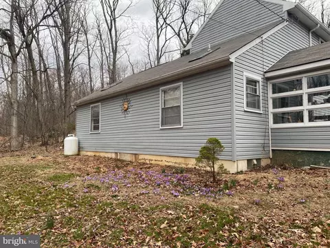 13703 Edgemont Rd, Smithsburg, MD 21783 photo 2