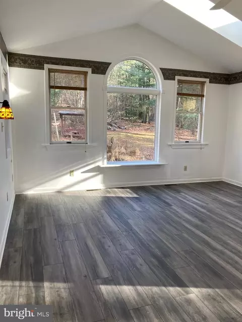 13703 Edgemont Rd, Smithsburg, MD 21783 photo 5