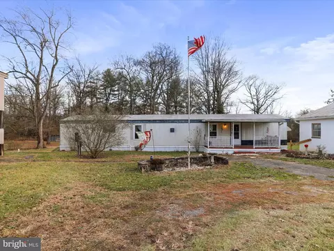 11713 11709 Ernstville Rd, Big Pool, MD 21711