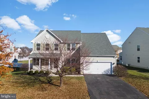 18234 Misty Acres Dr, Hagerstown, MD 21740