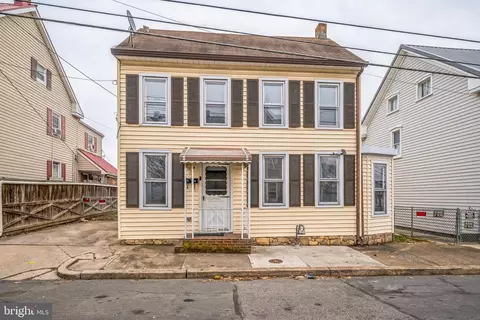 48 Elizabeth St, Hagerstown, MD 21740