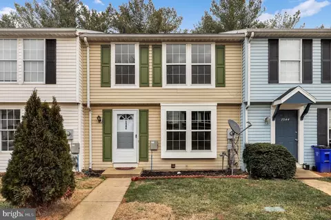 1542 Iris Ct, Hagerstown, MD 21740