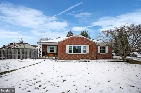 16717 Tammany Manor Rd, Williamsport, MD 21795