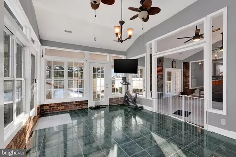 Entry Way - 12823 Spickler Rd, Clear Spring, MD 21722 photo 2 of 3