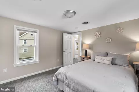 Bedroom - 25436 Warren Ave, Cascade, MD 21719 photo 2 of 5