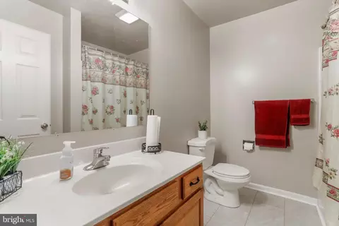 Bath - 11831 Ashton Rd, Clear Spring, MD 21722 photo 3 of 3