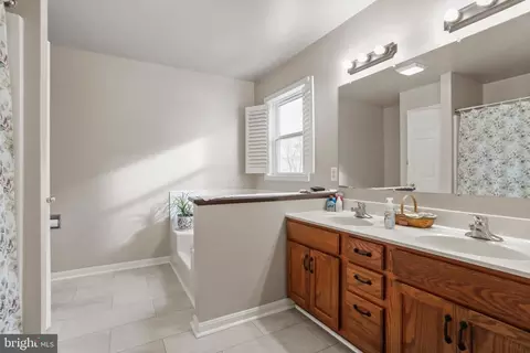 Bath - 11831 Ashton Rd, Clear Spring, MD 21722 photo 1 of 3